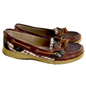 Leather Sperry top siders. Size 8